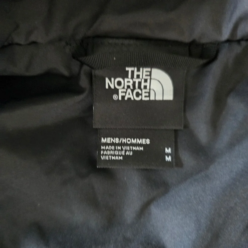 The North Face Mens Puffer Vest Black Quilted Full Zip Insulated Jacket Medium